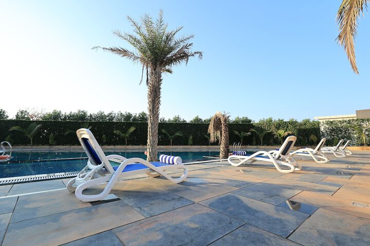 Pool 66 of 75