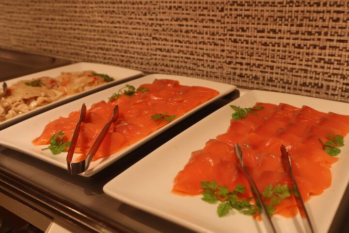 Dining 63 of 96