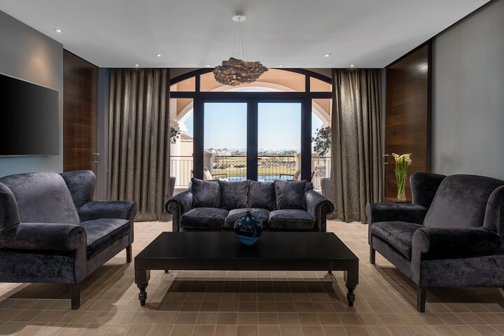 Room 15 of 72