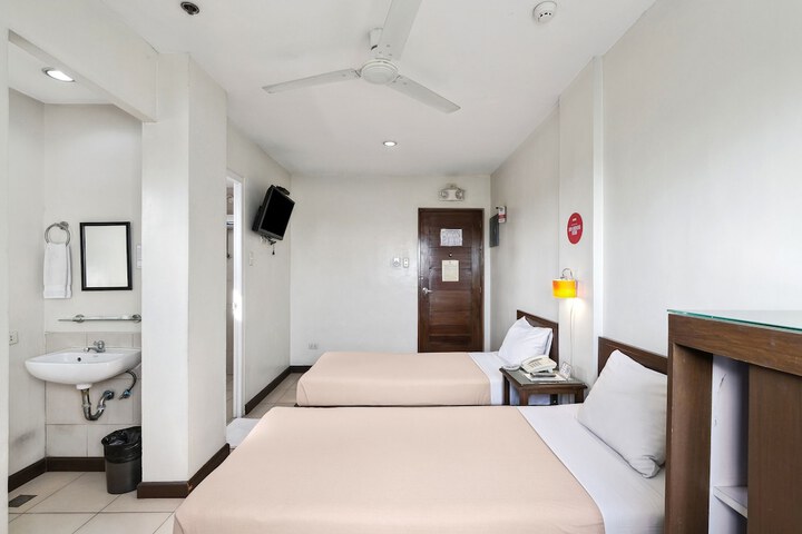 Room 14 of 26