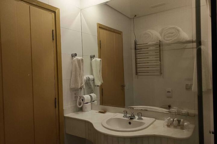 Clean Restrooms