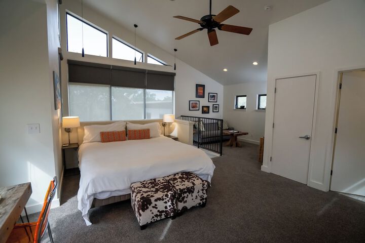 Room 105 of 278