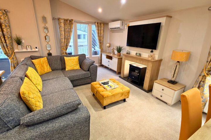 Meadows 33 Hot tub - Southview Holiday Park in Skegness