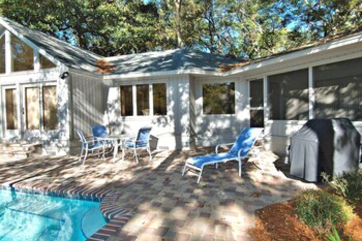 Sundeck 21 of 23