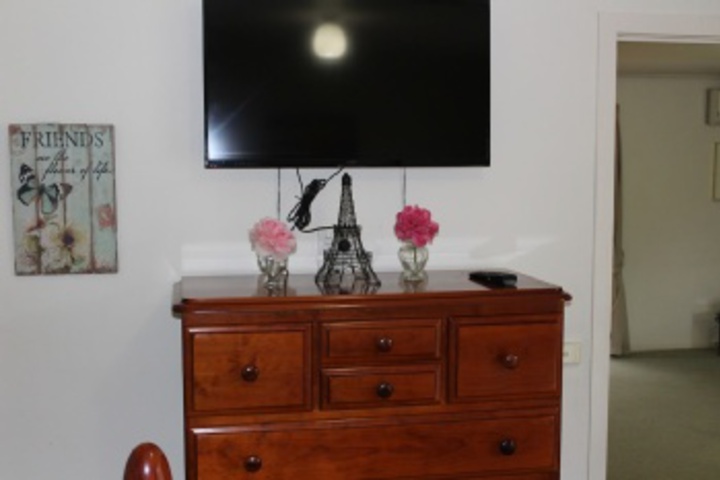 Room 82 of 228