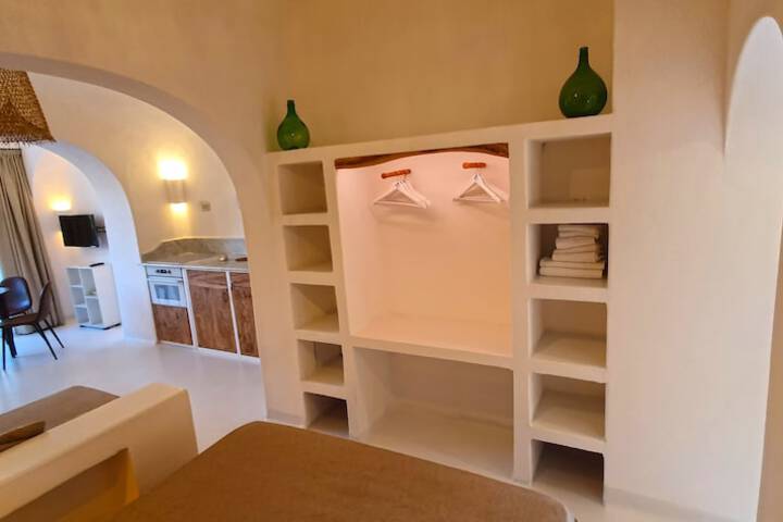 Room 17 of 246
