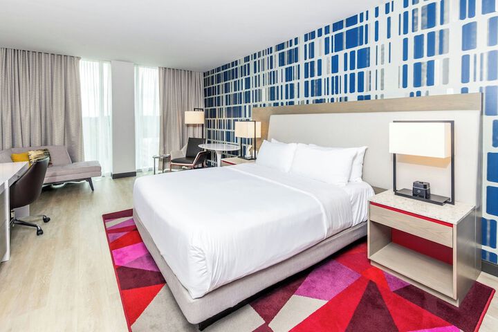 Room 42 of 120