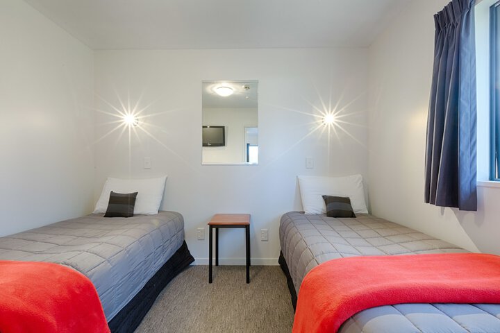 Room 13 of 43