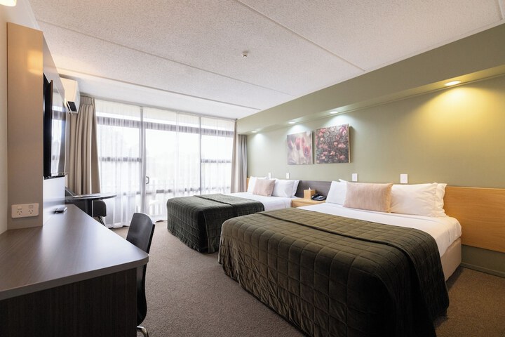 Room 35 of 138