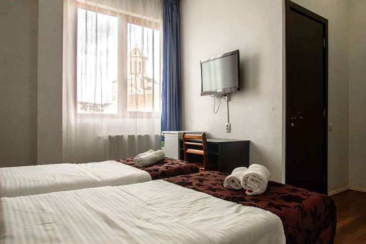 Room 46 of 87