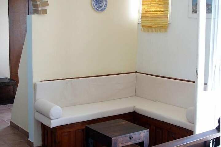 Room 8 of 19