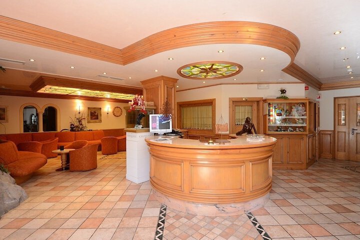 Hotel Interior 2 of 28