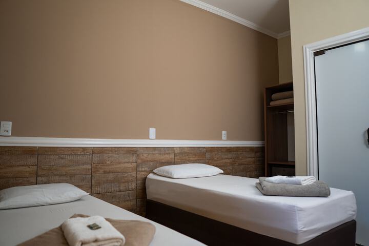 Room 6 of 50