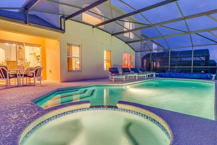 Pool 20 of 24