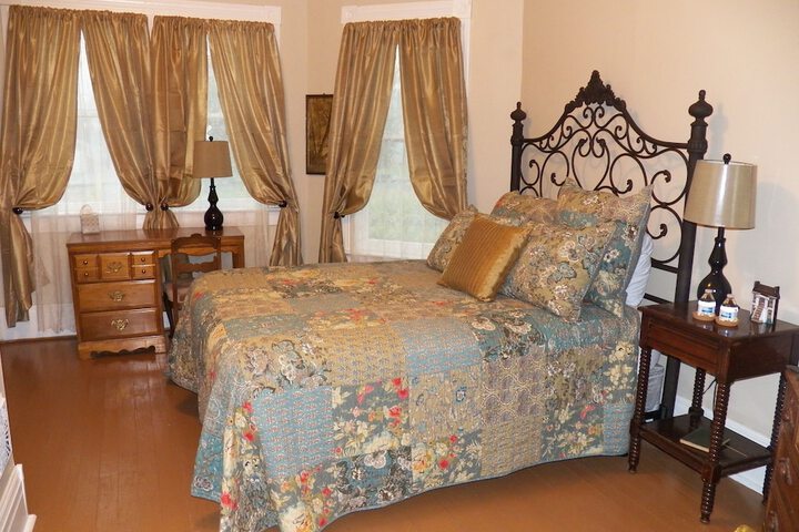 Room 15 of 32