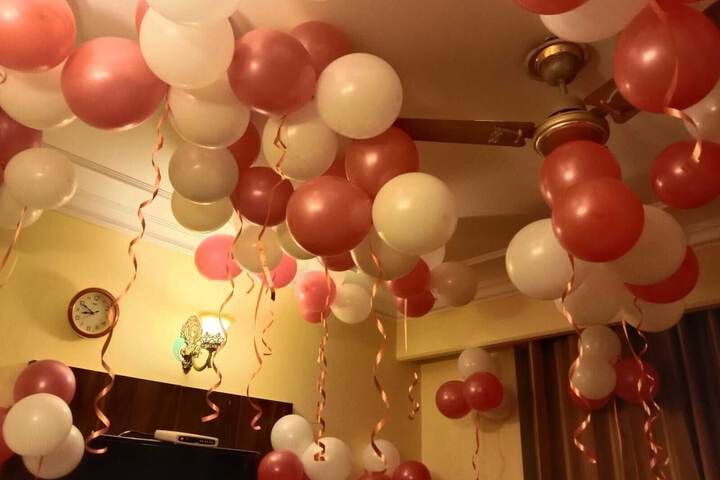Room 4 of 7
