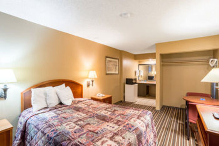 Room 35 of 49