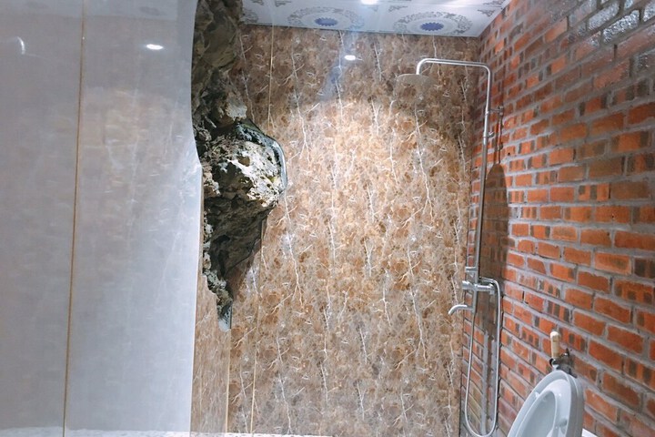 Room 48 of 113