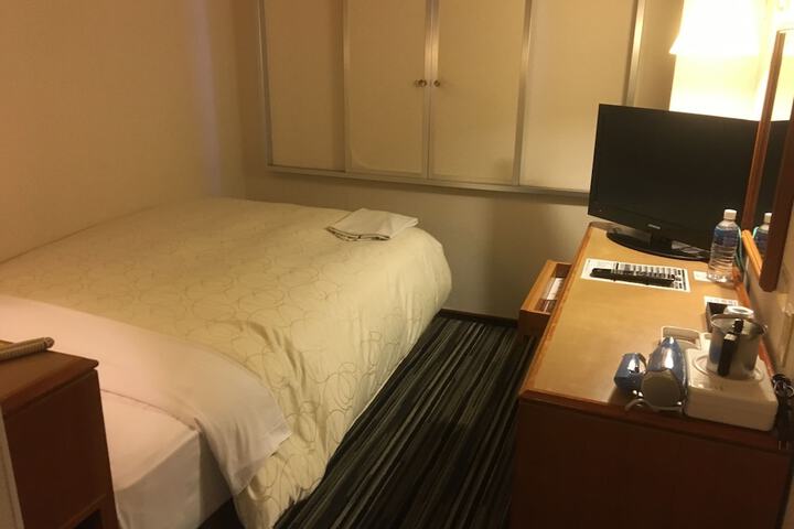 Room 12 of 45