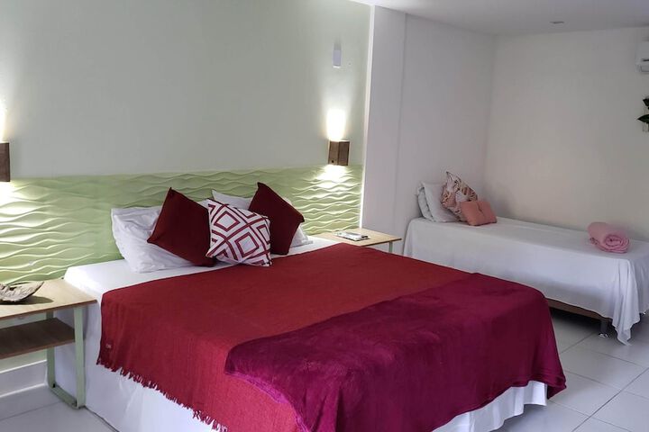 Room 7 of 32