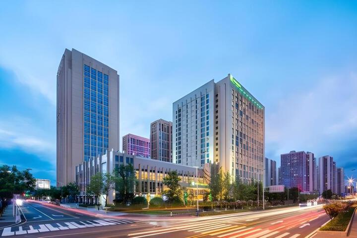 Holiday Inn Chongqing High-TechZone by IHG