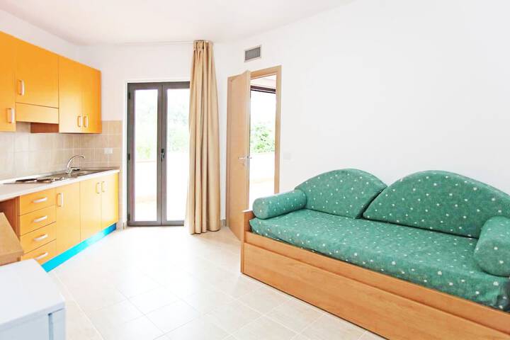 Room 3 of 15