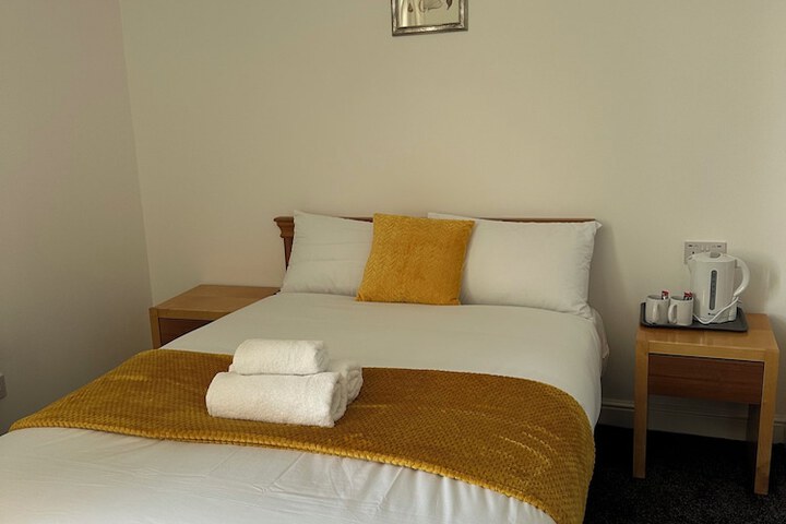 Room 3 of 21