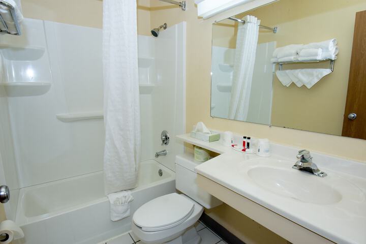 2 Double Beds (5 of 12)