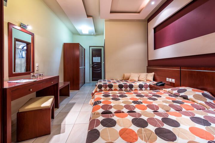 Room 11 of 85