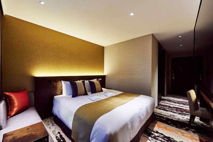 Room 33 of 81