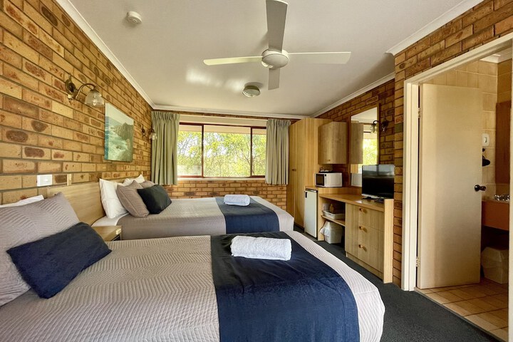 Room 4 of 26