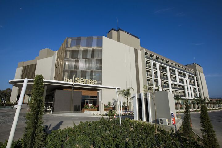 Hotel 296 of 303