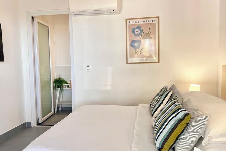 Room 7 of 57