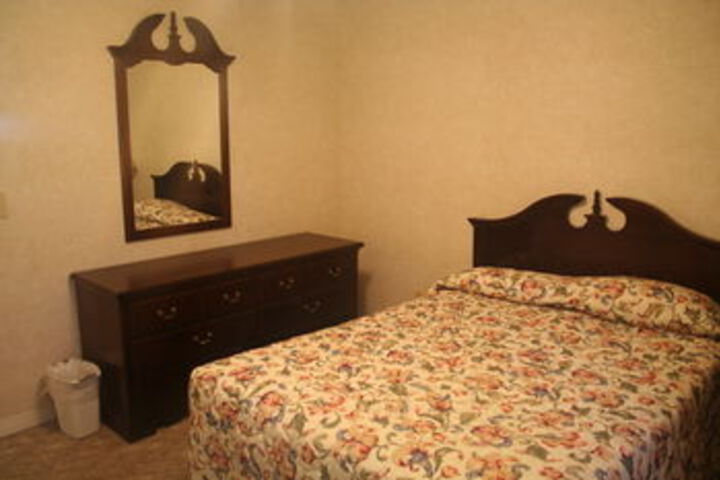 Room 5 of 24