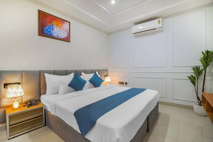 Room 16 of 43