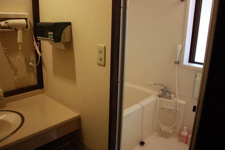 Room 27 of 55