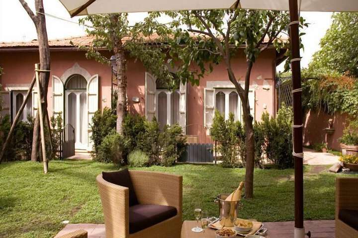 Hotel Exterior 86 of 108