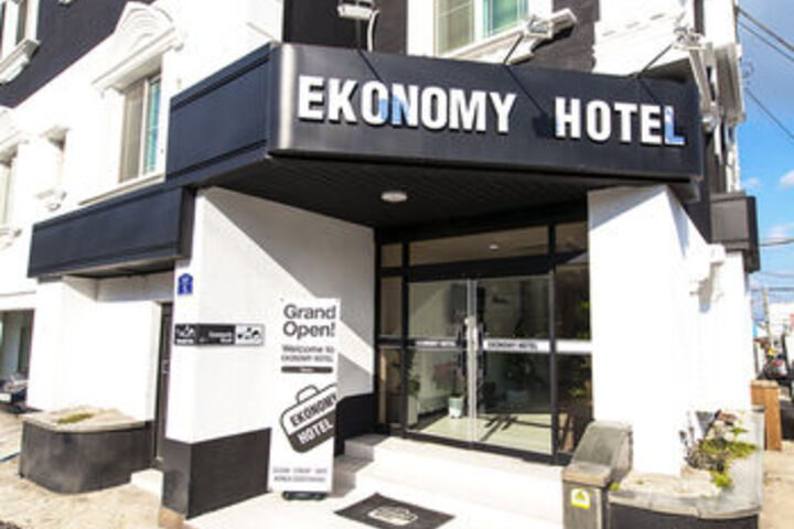 Ekonomy Hotel Yeosu