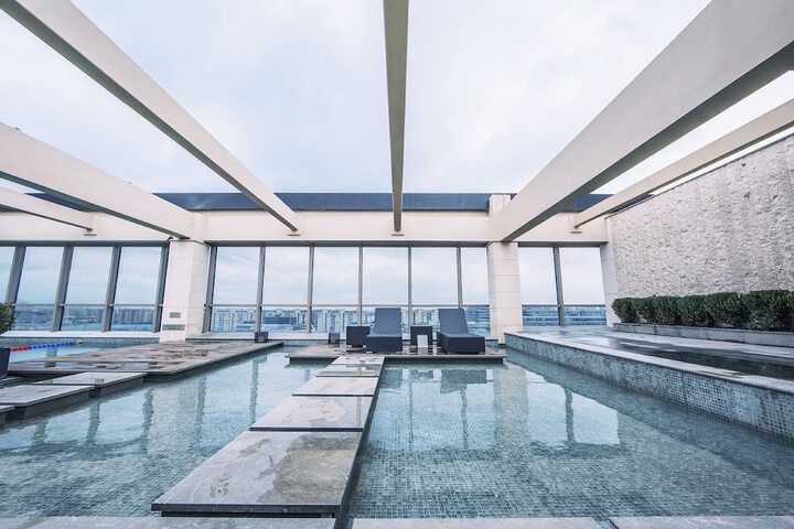 Pool 41 of 110