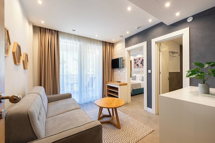 Room 30 of 76