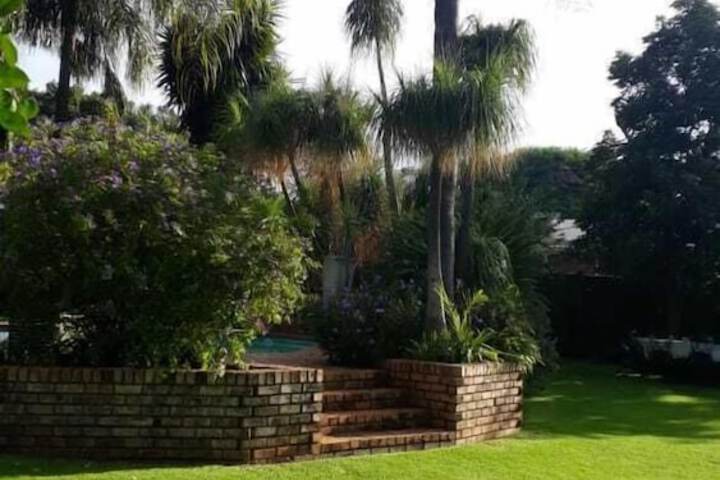 Hotel Exterior 28 of 30