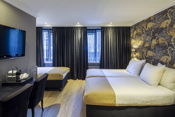 Room 30 of 81