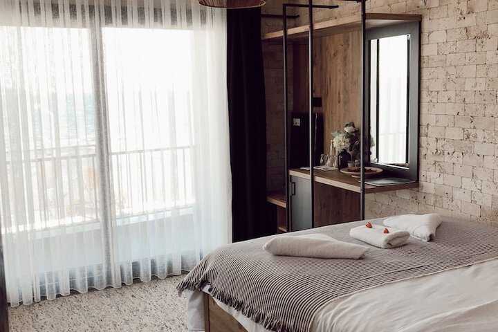 Room 9 of 52
