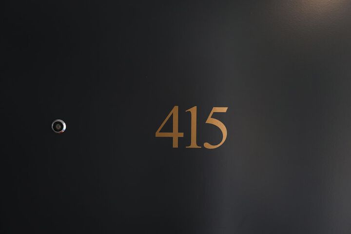 Room 14 of 66