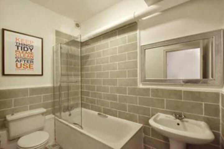 Room 2 of 51