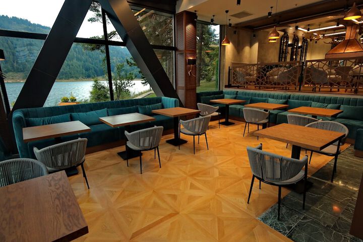 Dining Photos