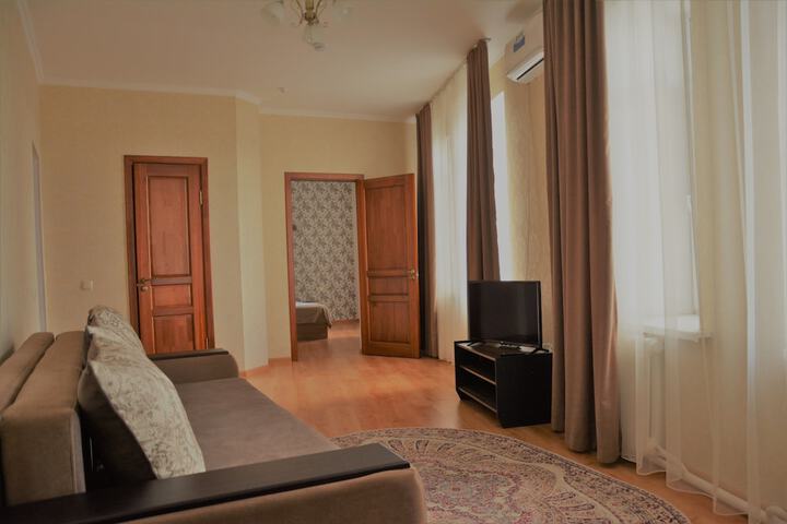 Room 10 of 21