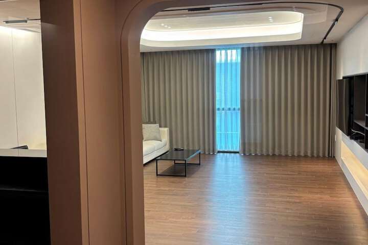 Room 50 of 86