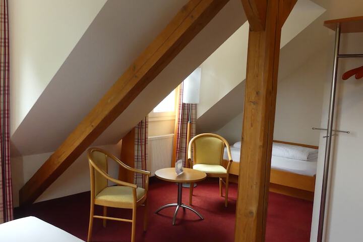 Room 7 of 55