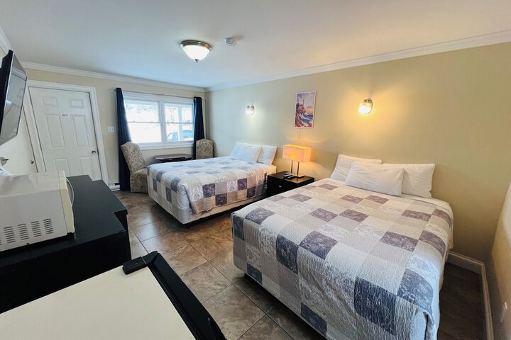 Room 2 of 19